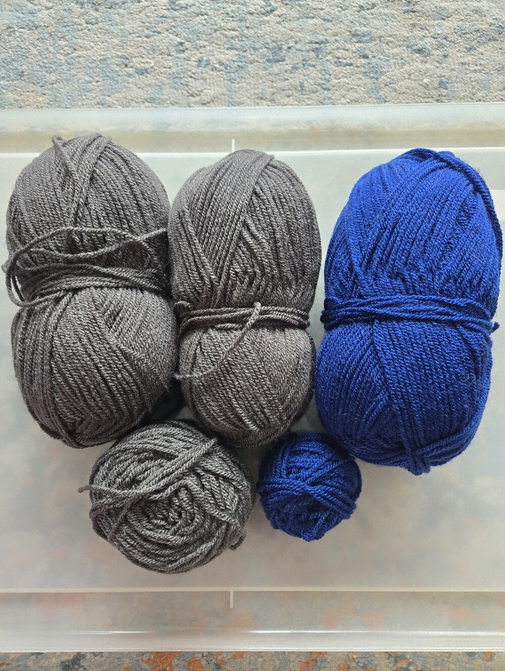 Acrylic/Wool Blend Yarn Bundle